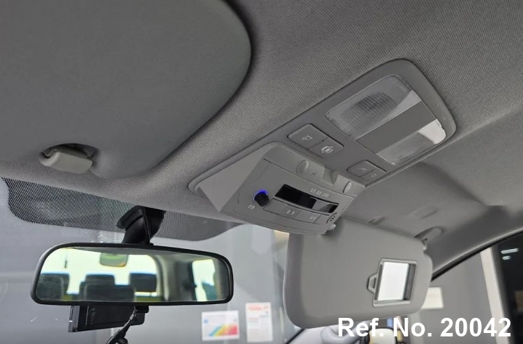  Hyundai / Grand Starex Stock No. 20042